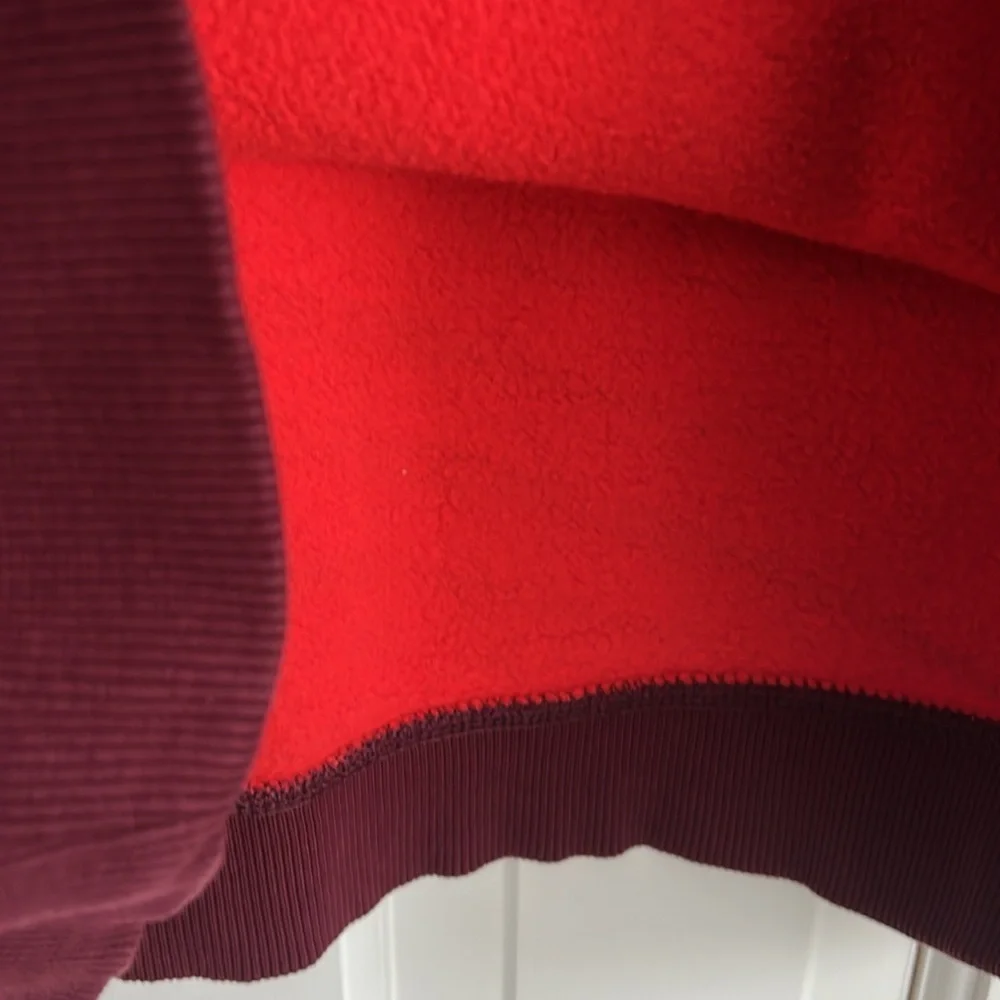 Under Armour Youth XL Sweatshirt - Maroon and Orange - Like New - EUC